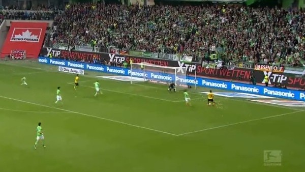 Dortmund'lu Yıldız Boş Kaleye Kaçırdı