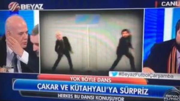 Ahmet Çakar ve Rasim Ozan dans etti