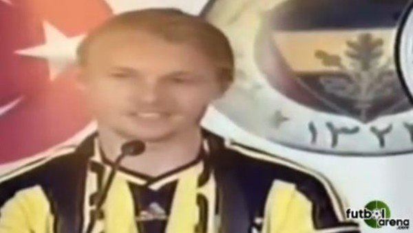Simon Kjaer isminin okunuşunu söyledi