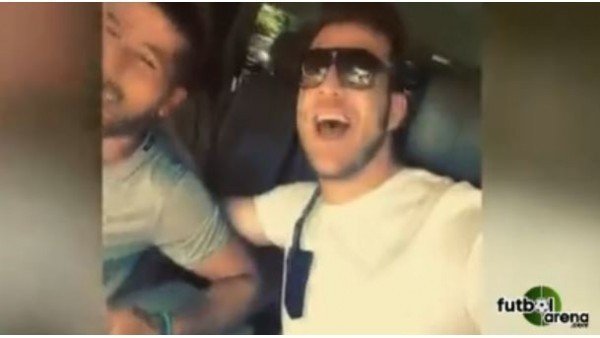 Batuhan yine sosyal medyayı salladı!