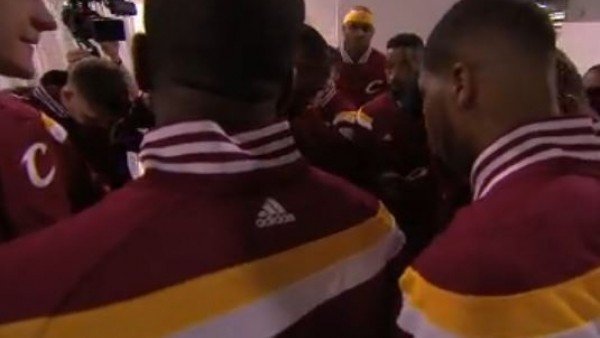 LeBron James'in ilk maçta yaptıkları