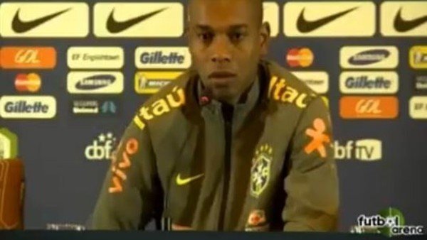 Fernandinho Neymar'a sahip çıktı
