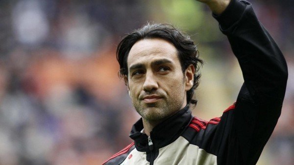 Steaua Bucarest Nesta'nın peşinde!