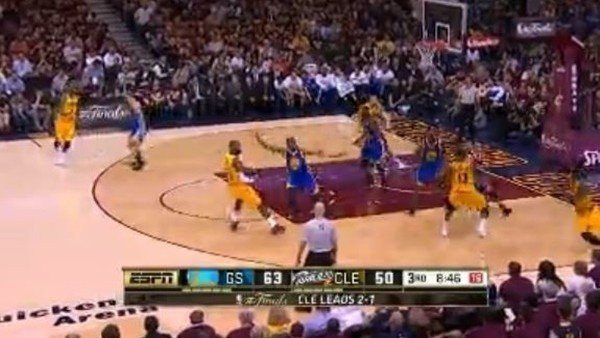 J.R. Smith, Mozgov'u çok iyi gördü! 