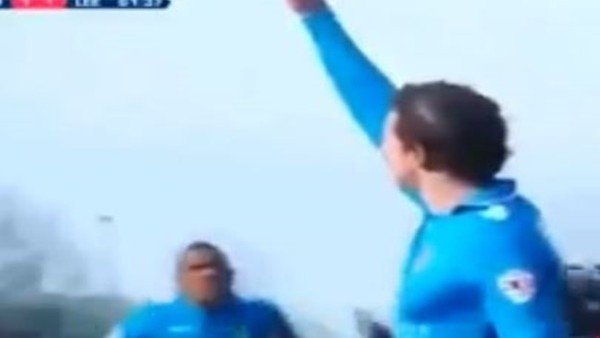 Fizik kurallarını yırtıp atan gol