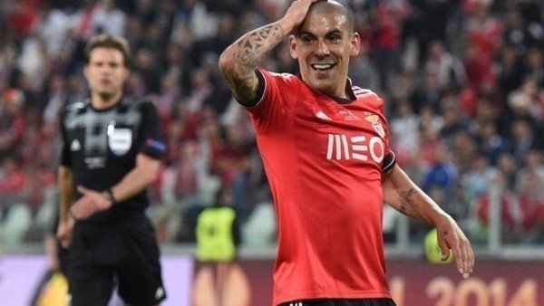 Galatasaray istedi, Premier Lig'e gidiyor