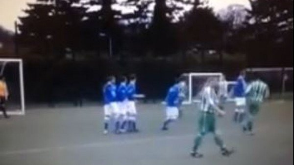 Futbol tarihinin en kötü frikiği