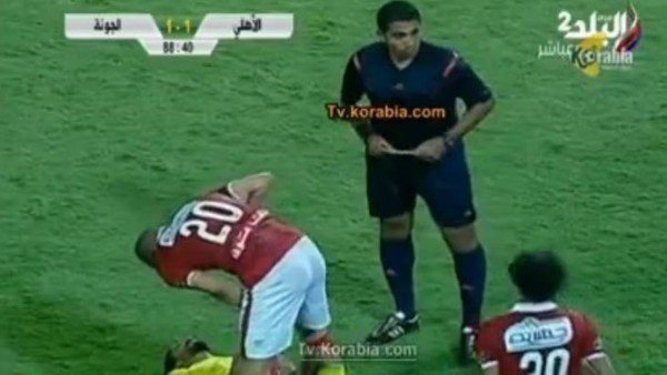 Önce yardım etti, sonra dışarı attı..