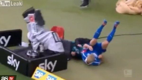 Beşiktaş'ın yeni transferi kameramanı hastanelik etti!