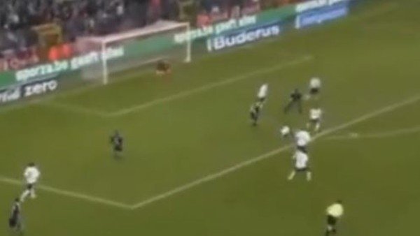 Komik futbol kazaları