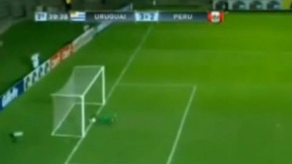 Böyle kaleci görülmedi