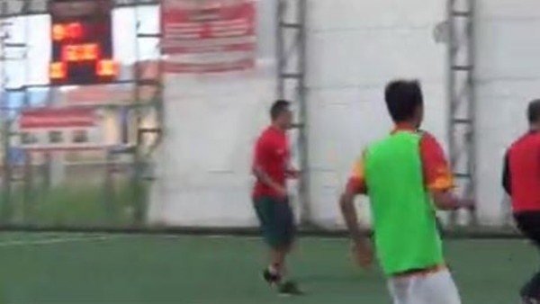 Mevlüt Erdinç'ten yetim çocuklara moral