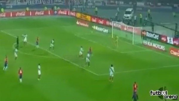 Vargas'ın müthiş volesine yazık oldu