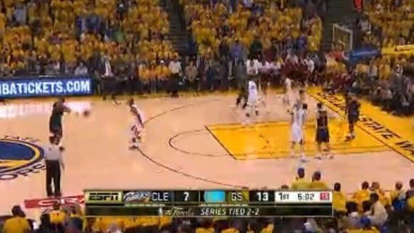 Cavaliers ilk devrede dışarıdan yağdırdı