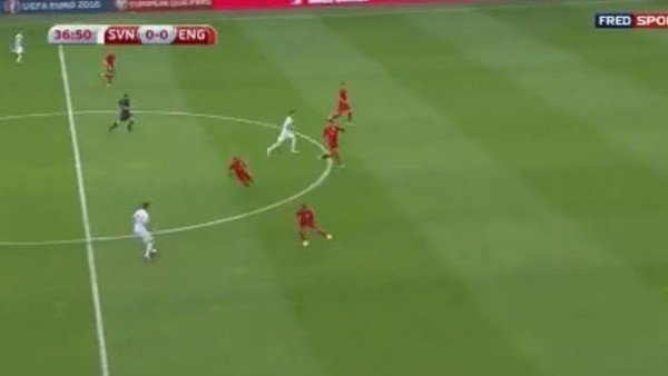 Güzel ara pası ve harika gol