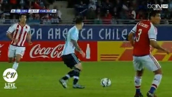 Messi'den bacak arası çalım