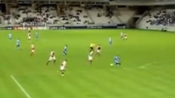 Rakipleriyle Resmen Dalga Geçtiler