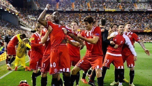 M'bia'nın takımını finale çıkaran golü