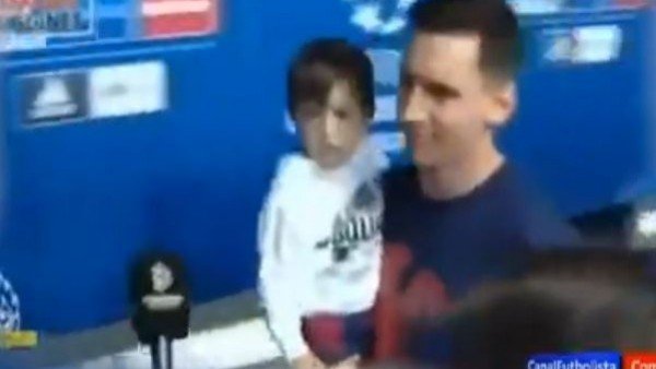 Thiago Messi babasından ayrılmadı