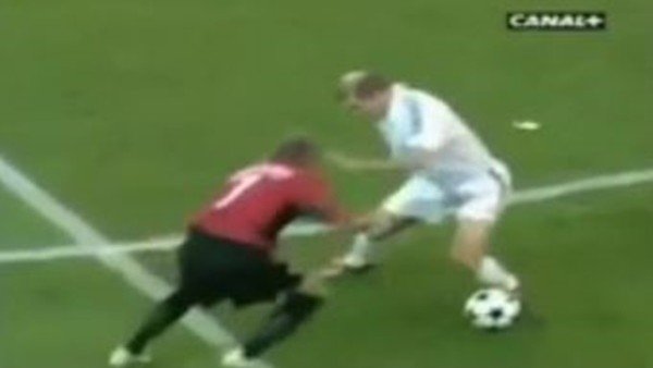 Zidane'ın David Beckham'ı pazara yollaması