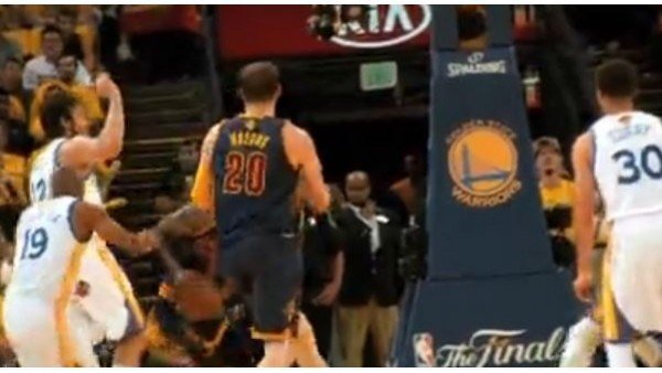 J.R. Smith harika attı