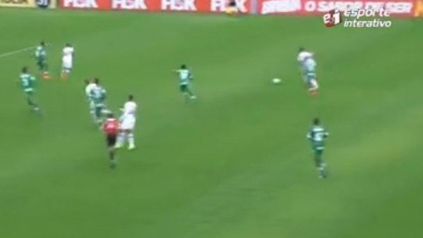 Brezilya'da kaleciyi çaresiz bırakan enfes gol