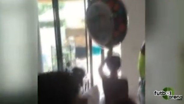 Melo'ya doğum günü sürprizi