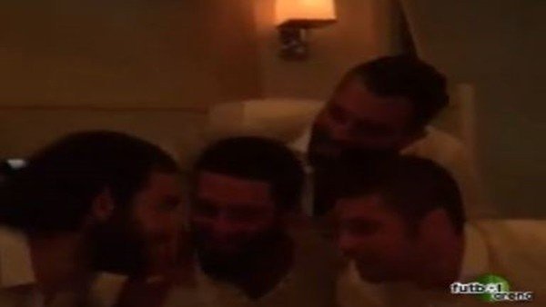 Selçuk İnan'dan bekarlığa veda partisi