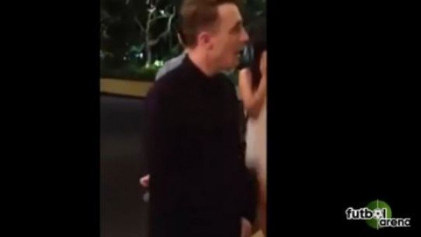 Futbolcuyum Dedi Kızları Kandırdı!