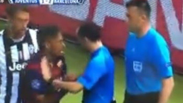 Hüseyin Göçek, Neynar'ın golünü iptal etti