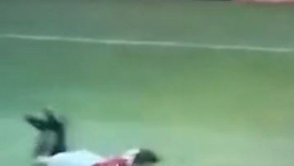 Eric Cantona ile şaka olmaz