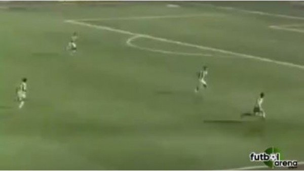 Patrick Vieira ilk golünü Fenerbahçe'ye attı