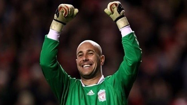 Napoli, Reina'yı bitiriyor