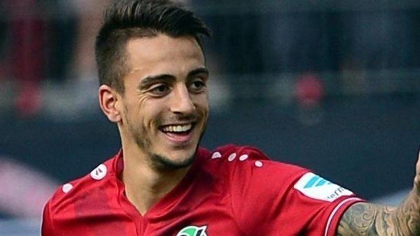 Stoke City golcü oyuncuyu bitiriyor