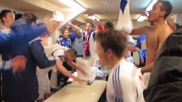 Soyunma odasında çıldırdılar