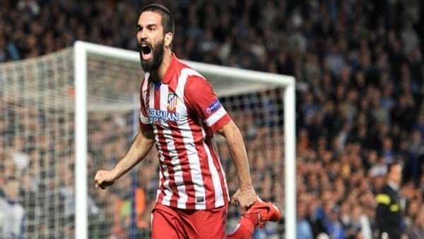PSG, Arda Turan için savaşıyor