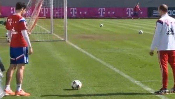 Javi Martinez Antrenmanda Coştu