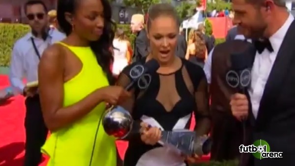 Güzel Dövüşçüden Hodri Meydan