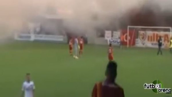 Galatasaray Maçında Olay