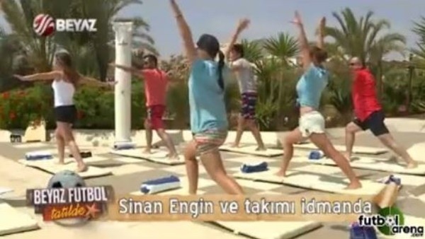 Sinan Engin Bayanlara Jimnastik Yaptırdı