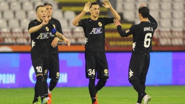 Kaleci Hediye Etti, Pavlovic Affetmedi!