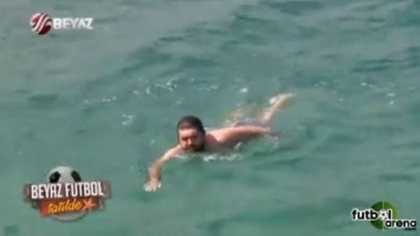 Rasim Ozan Akdeniz'in Serin Sularında