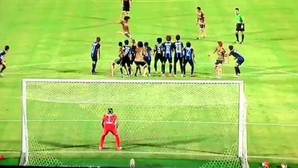 Nakamura'dan Müthiş Frikik