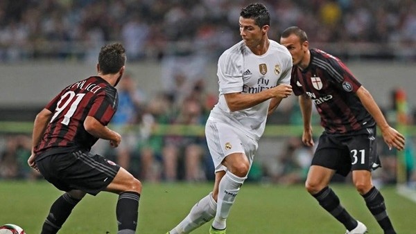 Ronaldo Bu Kez Fena Abarttı!