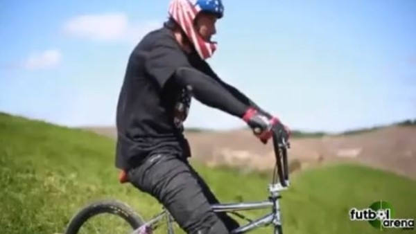 Bisiklet Üzerinde Tarih Yazdı