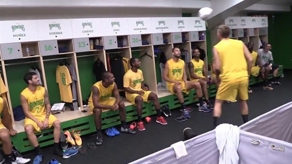 Soyunma Odası Şovu