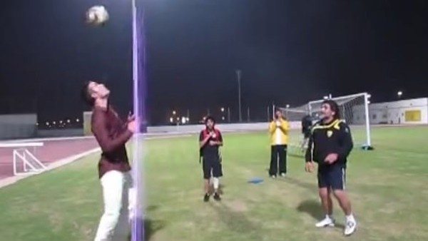 Robin van Persie ve Maradona'dan futbol şov