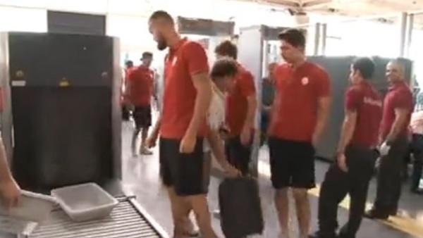 Galatasaray, kamp için Avusturya'ya gitti