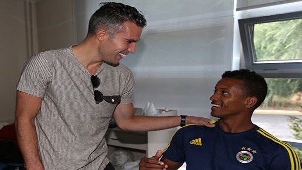 Van Persie ilk idmanına çıktı