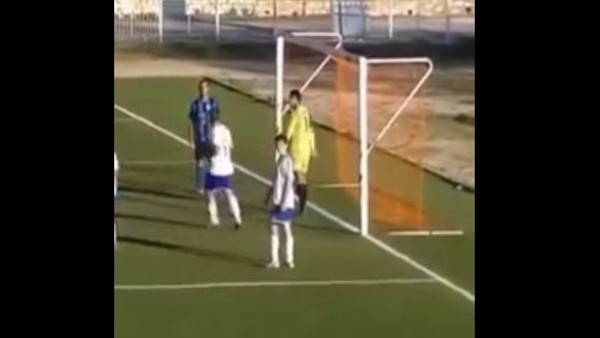 Kendini Beğenmiş Forvet